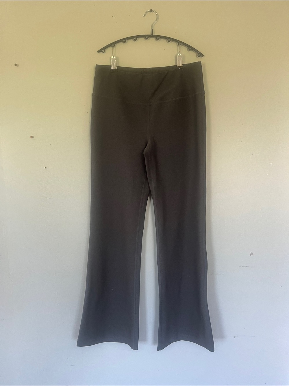 Woman’s Mondetta Gray Boot Cut Flare Pants Medium